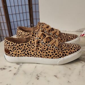 Blow Fish Leopard Print Slip-On's Athletic Shoes Sz 10